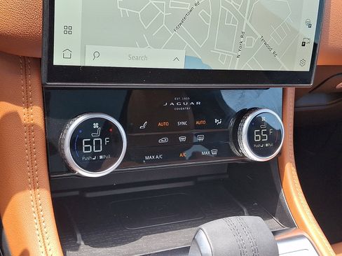 Used 2026 Jaguar F-PACE R-Dynamic S AWD/4WD image 28