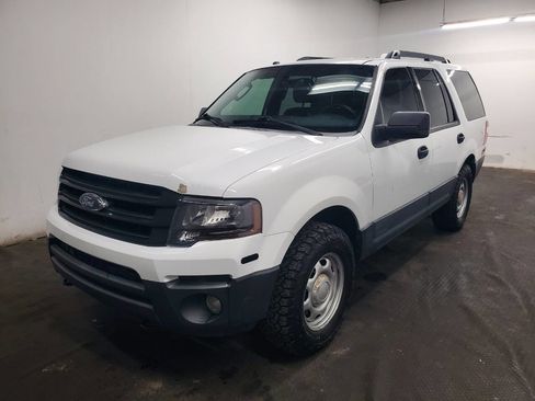Used 2017 Ford Expedition XL w/ Fleet Convenience Package RWD image 1