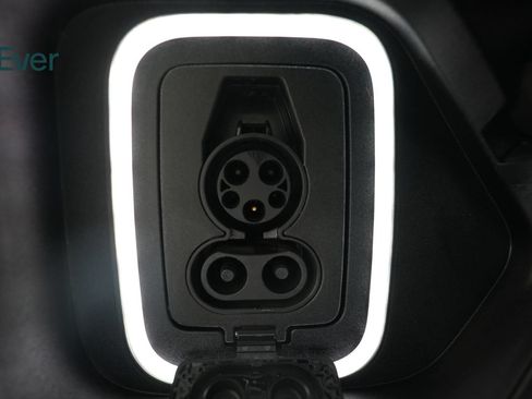 Used 2023 Rivian R1T Adventure Dual AWD/4WD image 10