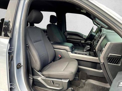 Used 2019 Ford F150 XLT w/ Equipment Group 302A Luxury AWD/4WD image 9