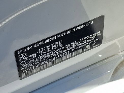 Certified 2023 BMW 330i xDrive Sedan w/ Premium Package AWD/4WD image 29
