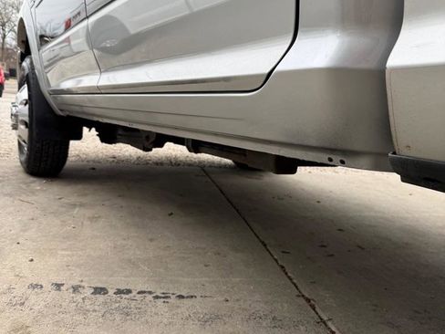 Used 2016 RAM 3500 Laramie image 10