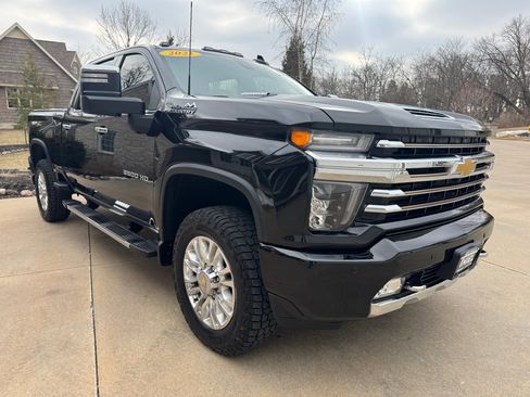 Used 2021 Chevrolet Silverado 3500 High Country w/ Z71 Off-Road Package image 10