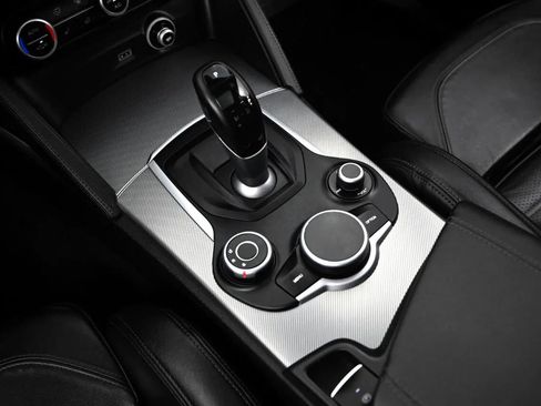 Used 2018 Alfa Romeo Stelvio Ti Sport image 23