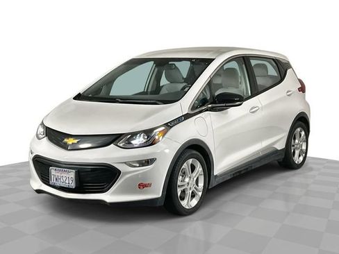 Used 2017 Chevrolet Bolt LT FWD image 1