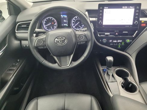 Used 2021 Toyota Camry SE w/ Audio Upgrade Package FWD image 22