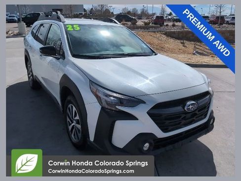 Used 2025 Subaru Outback Premium image 1