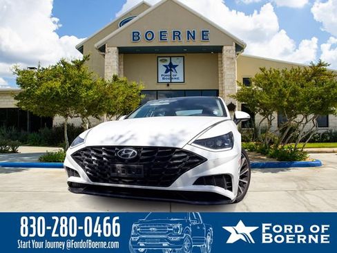 Used 2021 Hyundai Sonata Limited w/ Preferred Accessory Package FWD image 1