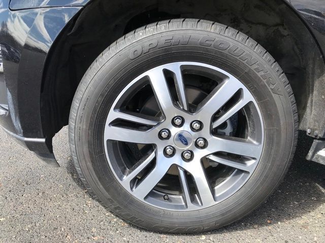 Used 2023 Ford Expedition Limited AWD/4WD image 23