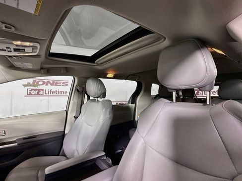 Certified 2024 Toyota Sienna XLE AWD/4WD image 11