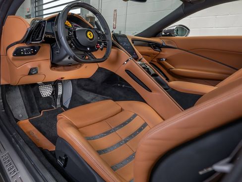 Certified 2024 Ferrari Roma Base image 16