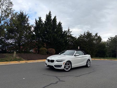 Used 2016 BMW 228i Convertible RWD image 1