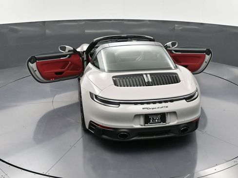 Certified 2022 Porsche 911 Targa 4 GTS AWD/4WD image 36