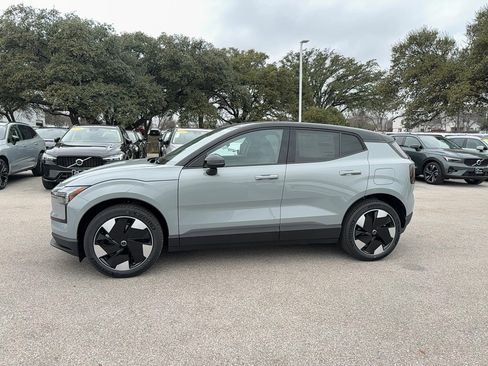 New 2026 Volvo EX30 Plus w/ Climate Package image 3