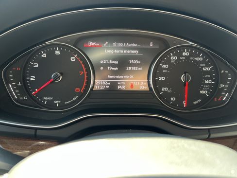 Used 2023 Audi Q5 2.0T Premium w/ Convenience Package AWD/4WD image 21