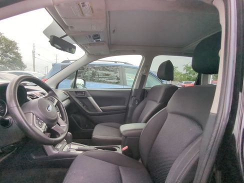Used 2018 Subaru Forester 2.5i Premium w/ All-Weather Package AWD/4WD image 6