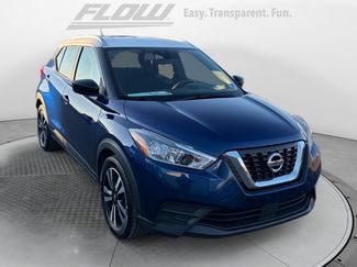 Used 2020 Nissan Kicks SV video 1