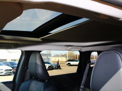 New 2026 Mitsubishi Outlander SE image 3