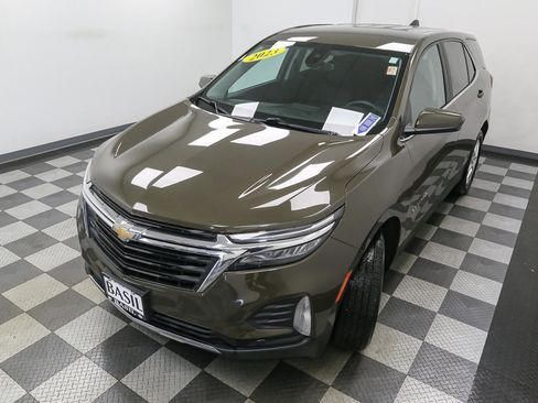 Used 2023 Chevrolet Equinox LT image 6