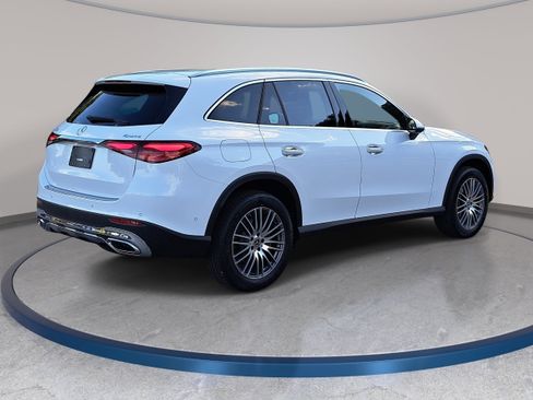 New 2026 Mercedes-Benz GLC 300 4MATIC image 5