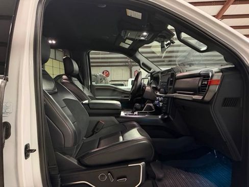 Used 2025 Ford F150 Raptor AWD/4WD image 12