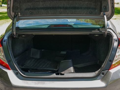 Used 2019 Honda Civic Sport image 27