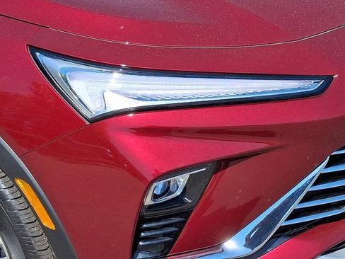 Used 2024 Buick Envista Preferred image 11