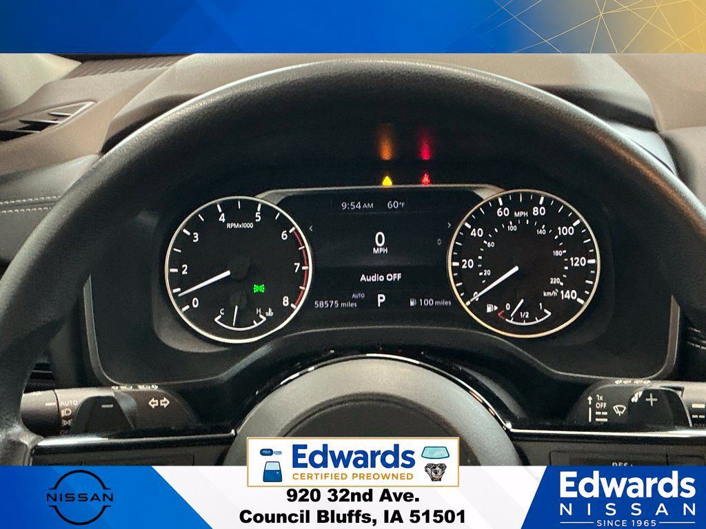 Used 2021 Nissan Rogue SV AWD/4WD image 16