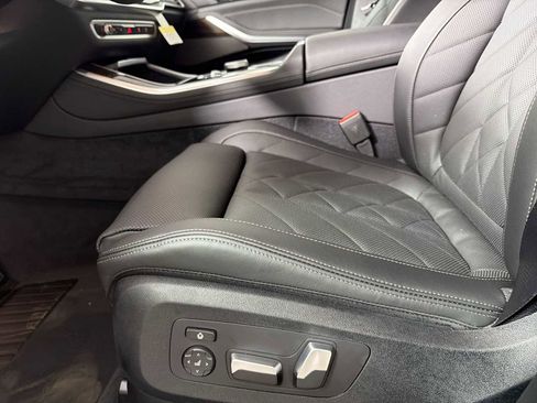 New 2026 BMW X5 xDrive40i w/ Premium Package AWD/4WD image 12
