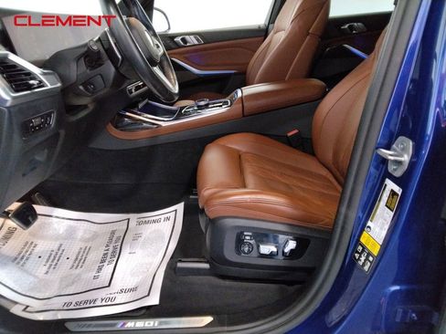 Used 2023 BMW X7 M60i image 28