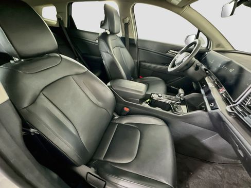 Used 2023 Kia Sportage EX FWD image 30