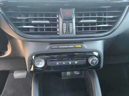 Used 2025 Ford Escape ST-Line w/ Tech Pack #1 AWD/4WD image 17