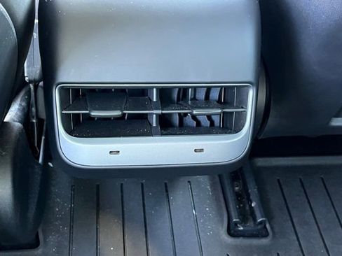 Used 2023 Tesla Model 3 Performance image 15