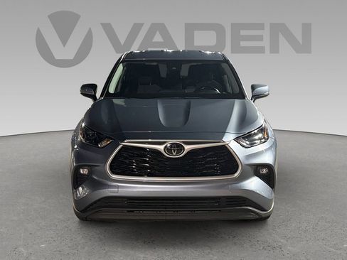Used 2022 Toyota Highlander LE image 20