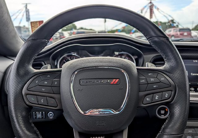 Used 2022 Dodge Challenger R/T Scat Pack RWD image 26
