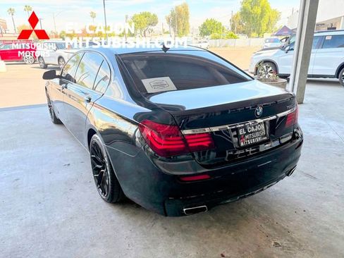 Used 2015 BMW 750Li w/ M Sport Edition RWD image 4