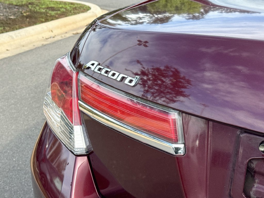 Used 2012 Honda Accord EX-L image 36