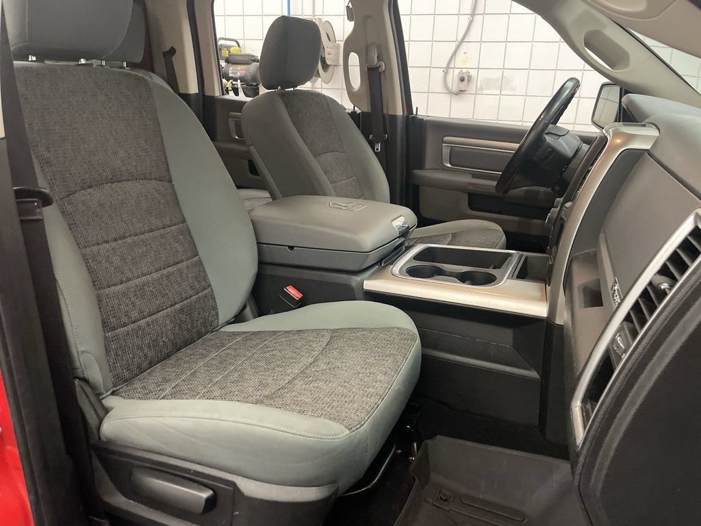 Used 2018 RAM 1500 Big Horn AWD/4WD image 19