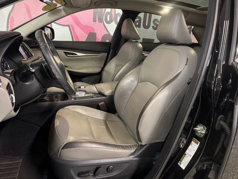 Used 2023 INFINITI QX50 Luxe FWD image 17