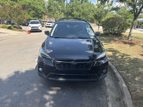 Used 2019 Subaru Crosstrek 2.0i Limited w/ Moonroof Package AWD/4WD image 3