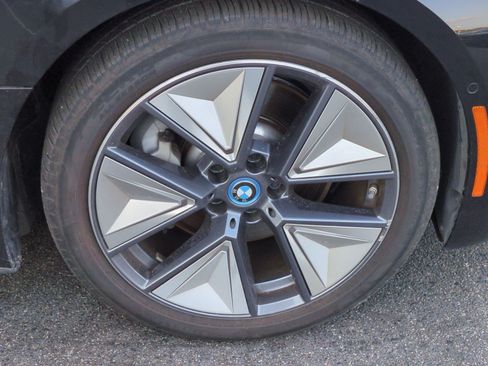Used 2023 BMW i4 eDrive35 w/ Premium Package RWD image 13