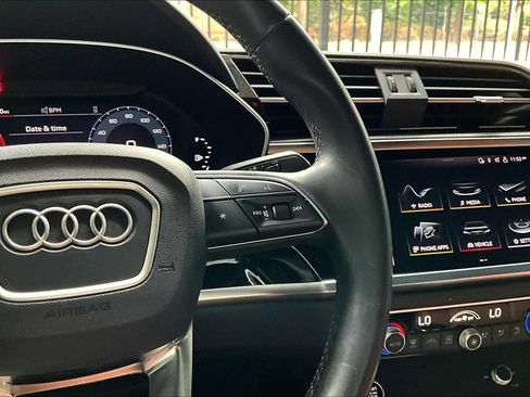 Used 2022 Audi Q3 2.0T Premium AWD/4WD image 24