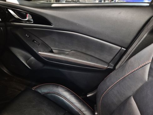 Used 2014 MAZDA MAZDA3 s Touring FWD image 36