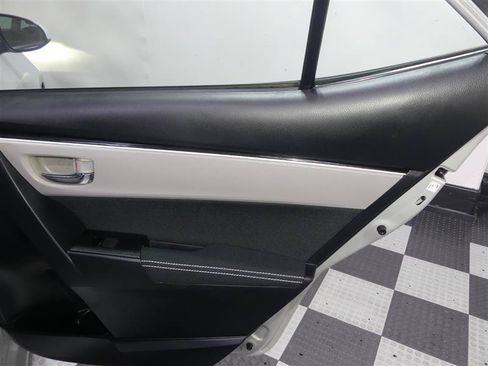 Used 2019 Toyota Corolla LE FWD image 25
