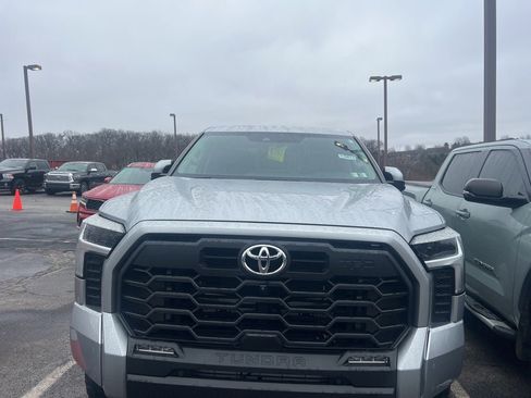 Used 2022 Toyota Tundra SR5 image 1