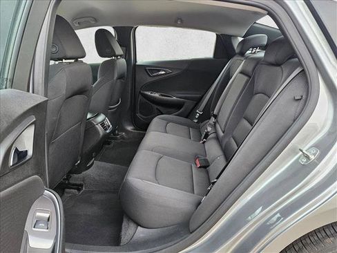 Used 2025 Chevrolet Malibu LT FWD image 18