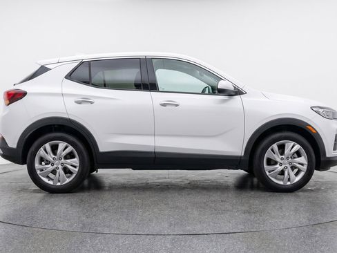Used 2025 Buick Encore GX Preferred FWD image 11
