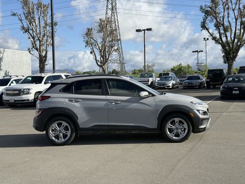 Used 2023 Hyundai Kona SEL w/ Cargo Package image 4