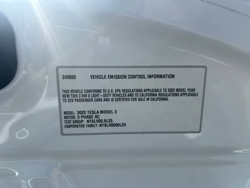 Used 2022 Tesla Model 3 Long Range AWD/4WD image 8