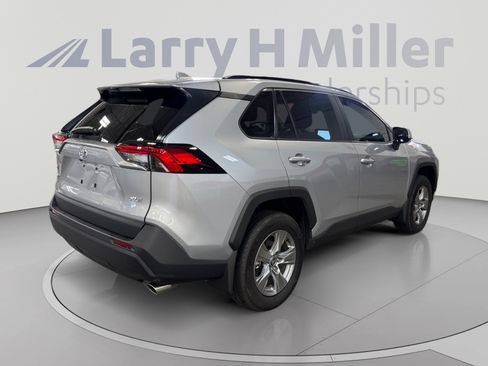 Certified 2025 Toyota RAV4 XLE w/ Convenience Package FWD image 5
